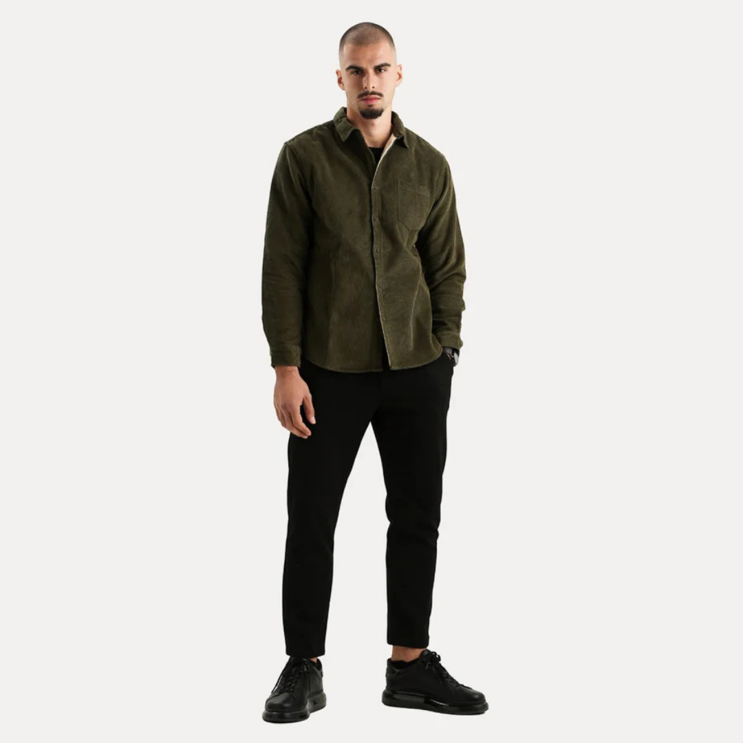 Men's long-sleeved warm button-down shirt with V-neck