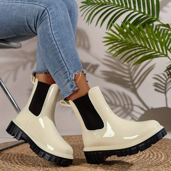 Women's Platform Ankle Boots - Glitter Finish - Chunky Heel - Lace-Up Stylish Footwear