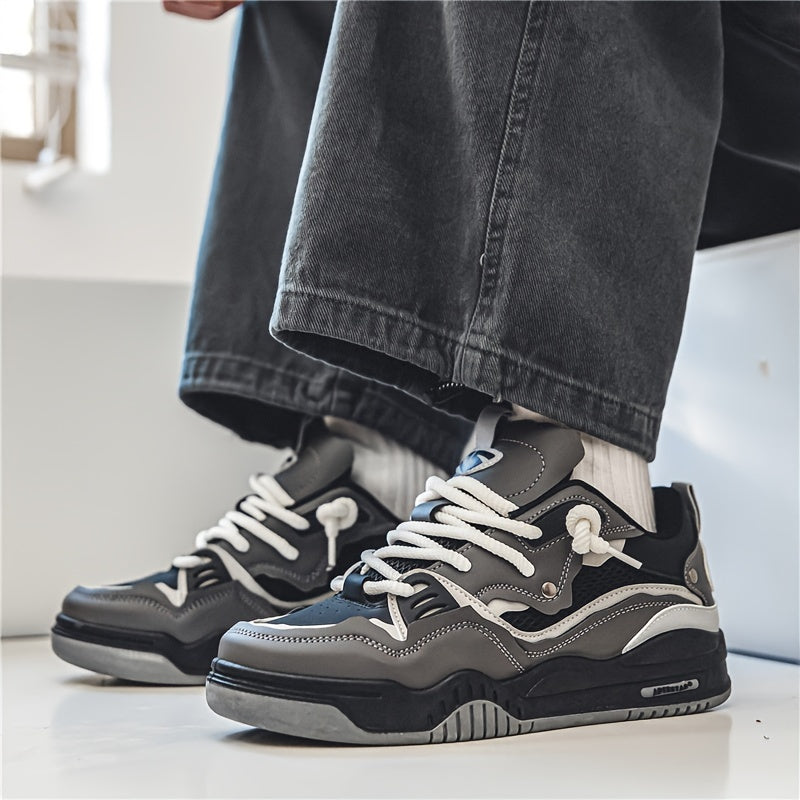 Geometric sporty sneakers - casual and trendy