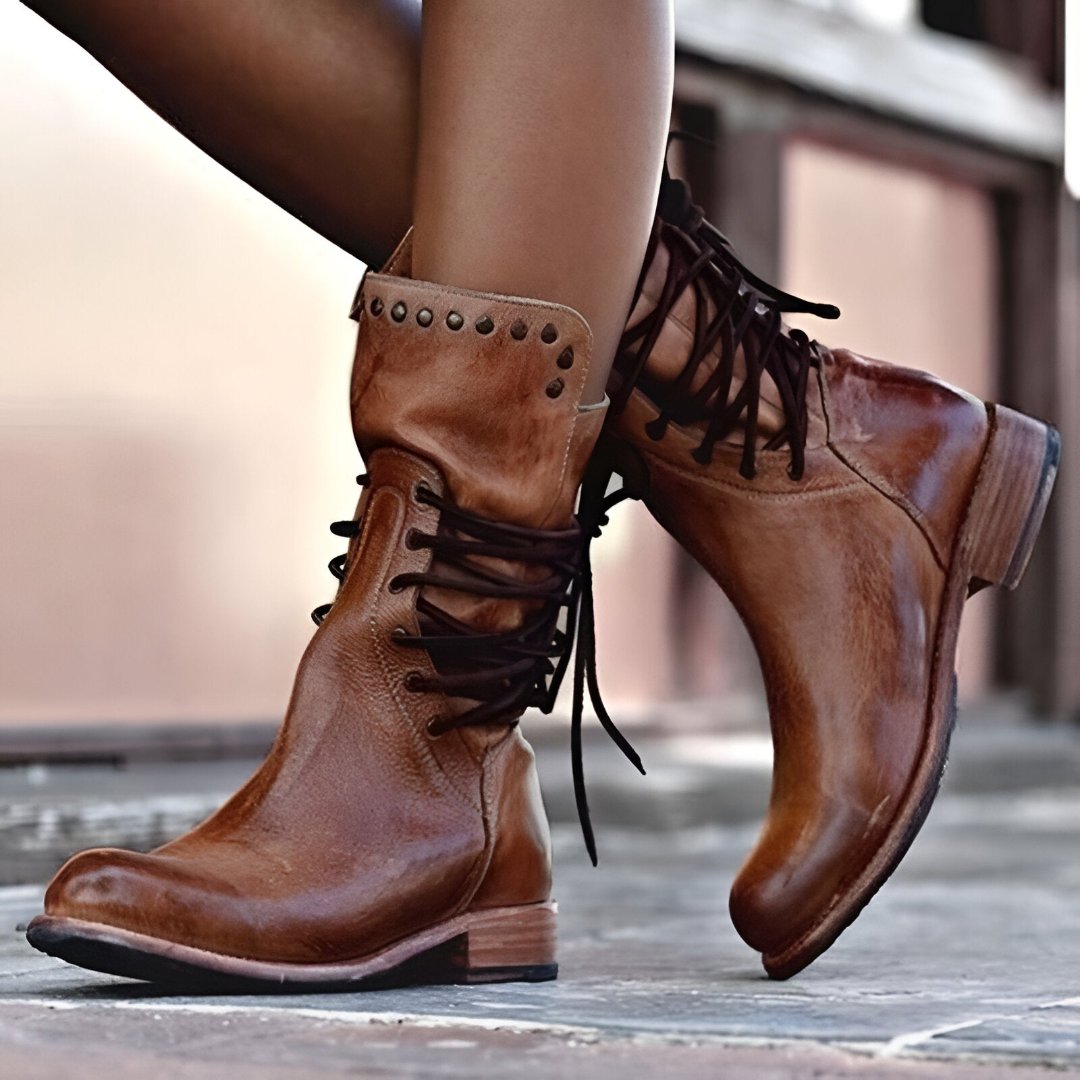 Comfortable lace-up boots in vegan leather