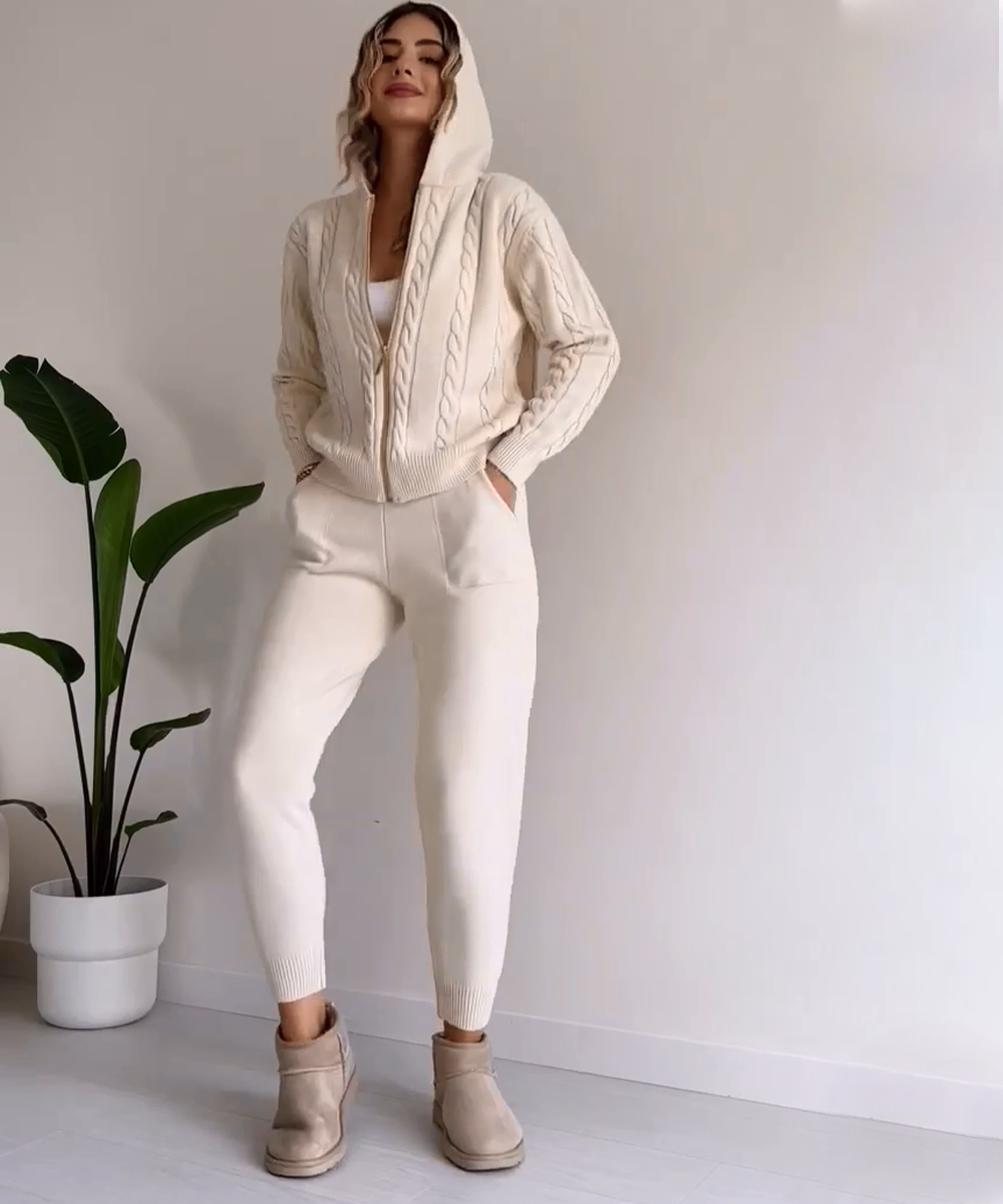 Casual two-piece jacquard sweater and cardigan