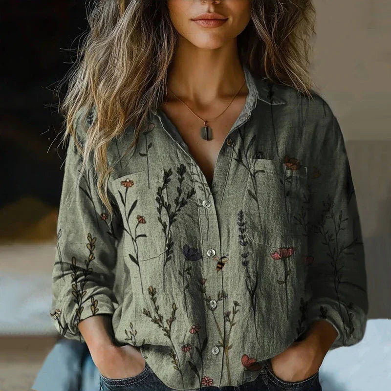 Women's - Vintage Printed Blouse - Unique Style for Casual Outfits - Trendy and Comfortable Design