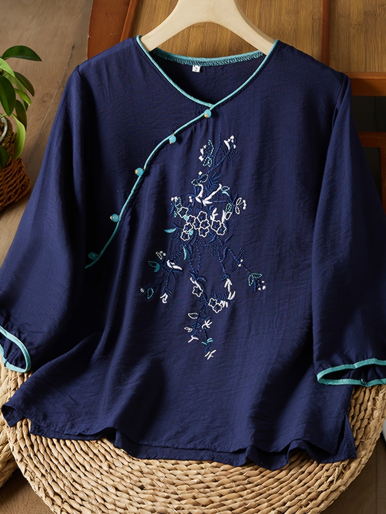Women's - Linen Shirt - Women's 3/4 Sleeves, Pearl Buttons & Embroidery, Retro Style with Slanted Hem