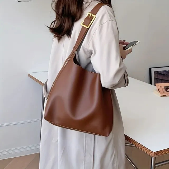 Callista elegant shoulder bag