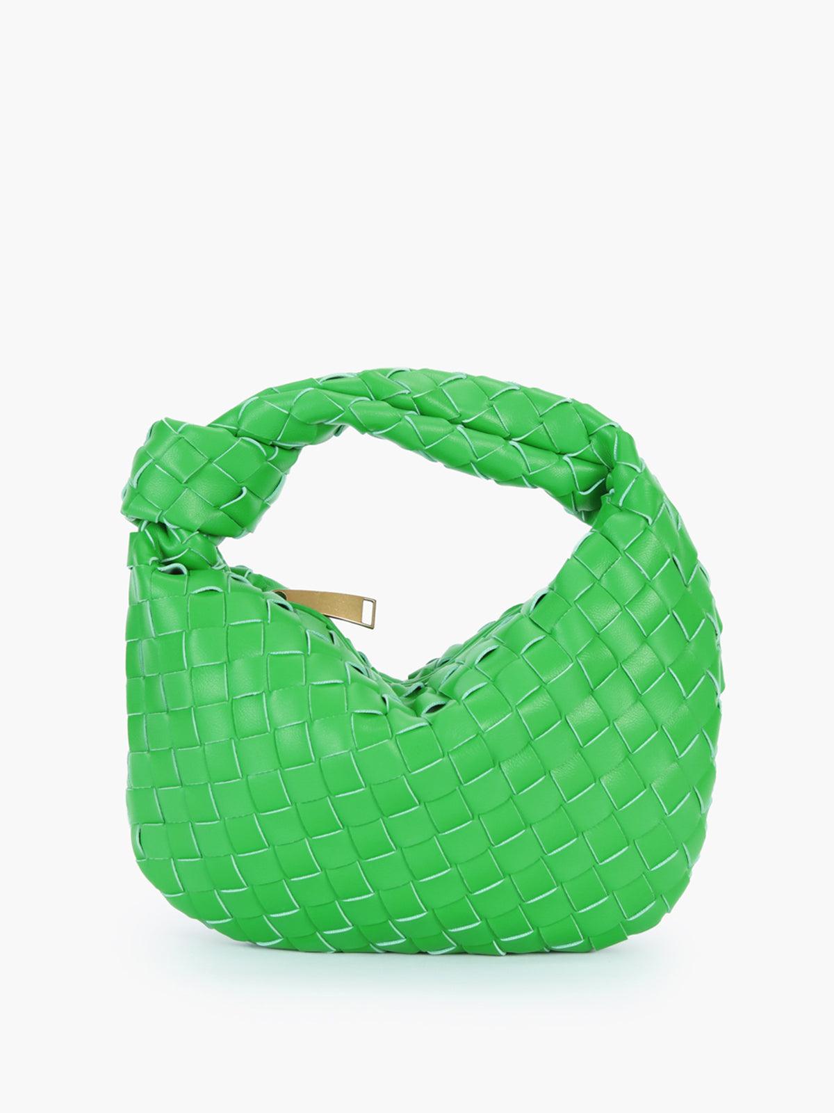 Casual Relaxed Style - Comfortable Everyday Wear - Perfect for Leisure and Relaxation