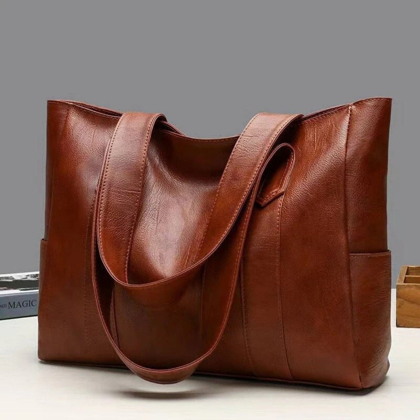 Vintage Leather Shoulder Bag - Classic - Fashionable Women - For Every Day