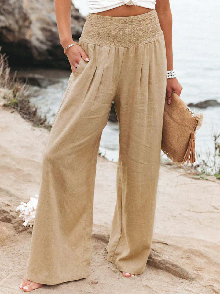 Léa Blanchet | Stylish Trousers