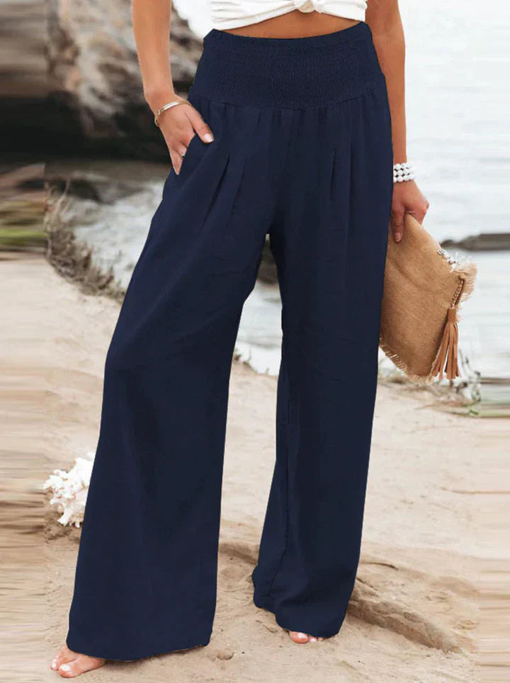 Léa Blanchet | Stylish Trousers