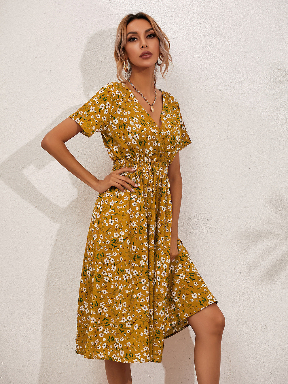 Women's Midi Dress - V-Neck - Short Sleeve - Elastic Waist - Floral Print - Flowy Fit