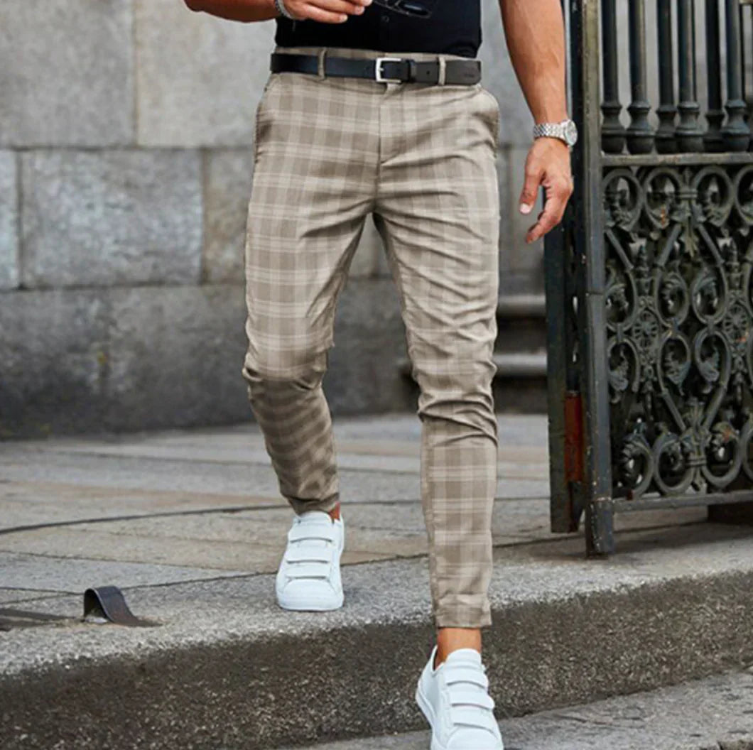 Leonhard - the stylish and unique trousers for men