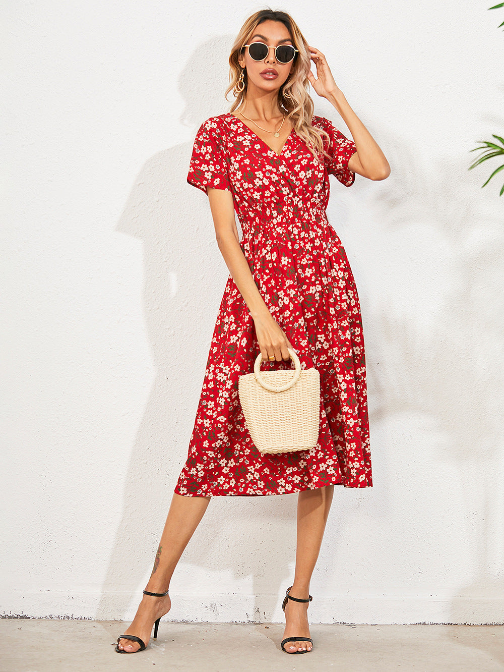 Women's Midi Dress - V-Neck - Short Sleeve - Elastic Waist - Floral Print - Flowy Fit