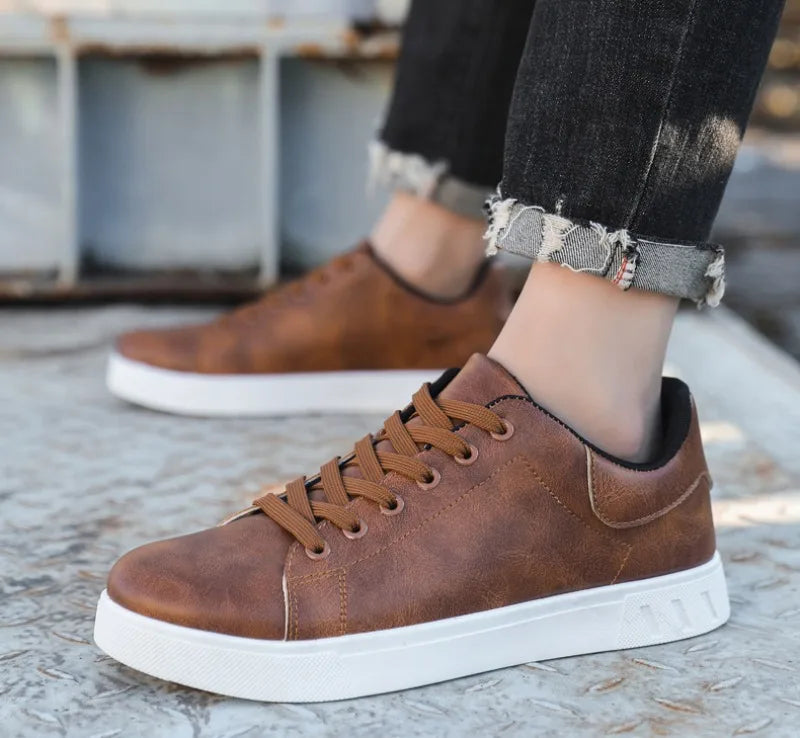 High-quality leather men's shoes in a classic design