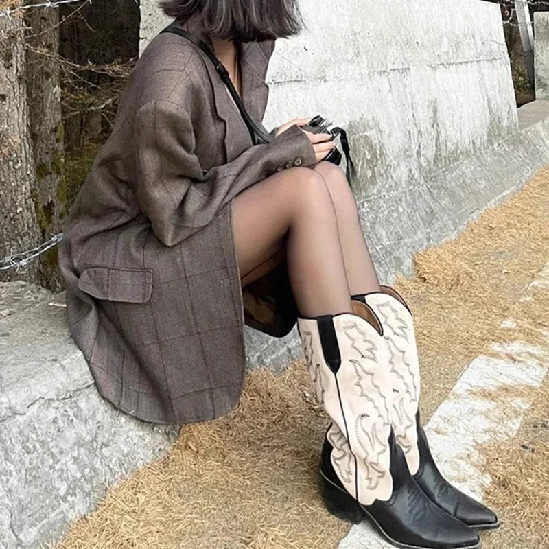 Women's Vintage Western-Style Embroidered Slip-On Cowboy Boots