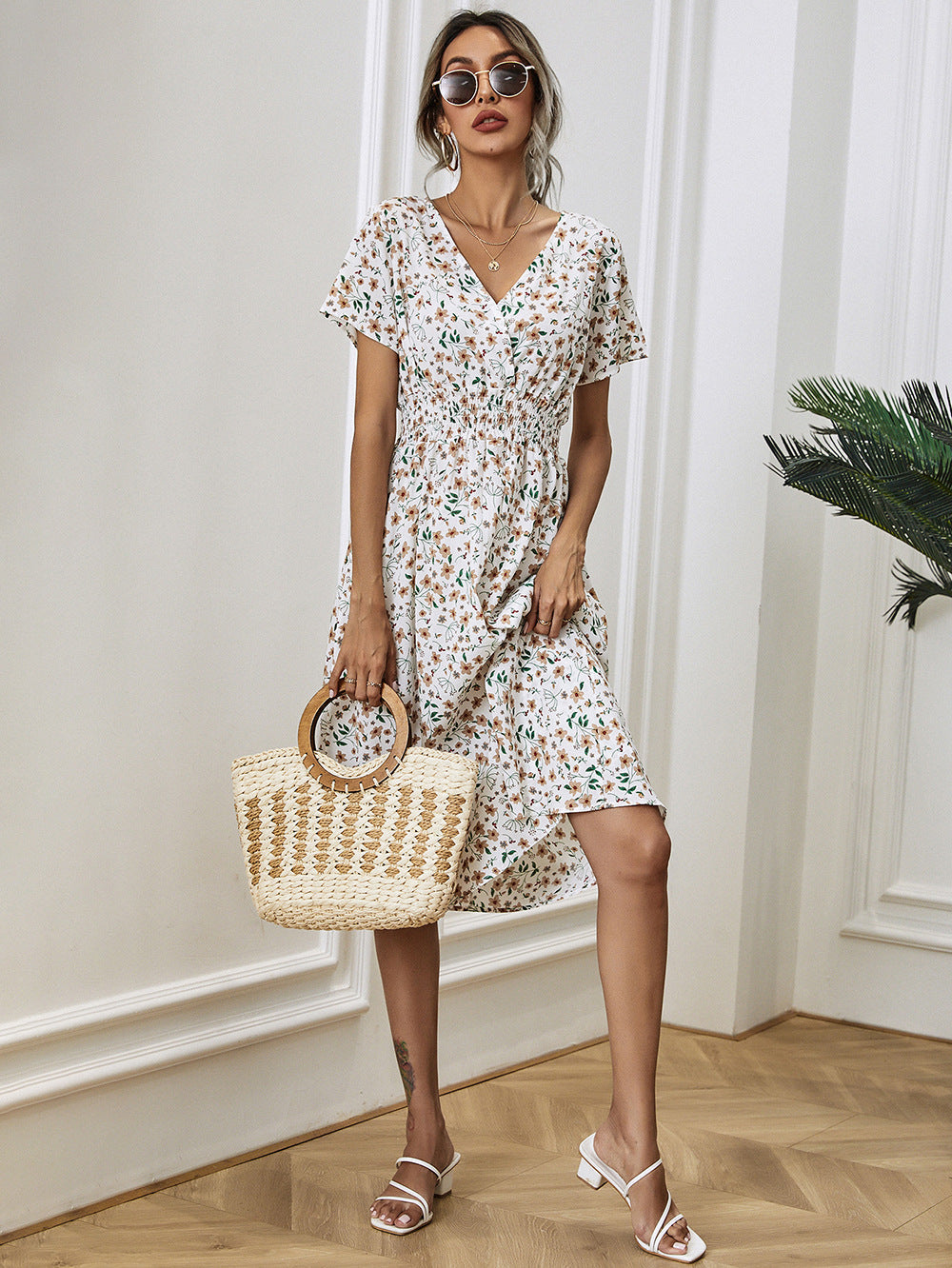 Women's Midi Dress - V-Neck - Short Sleeve - Elastic Waist - Floral Print - Flowy Fit