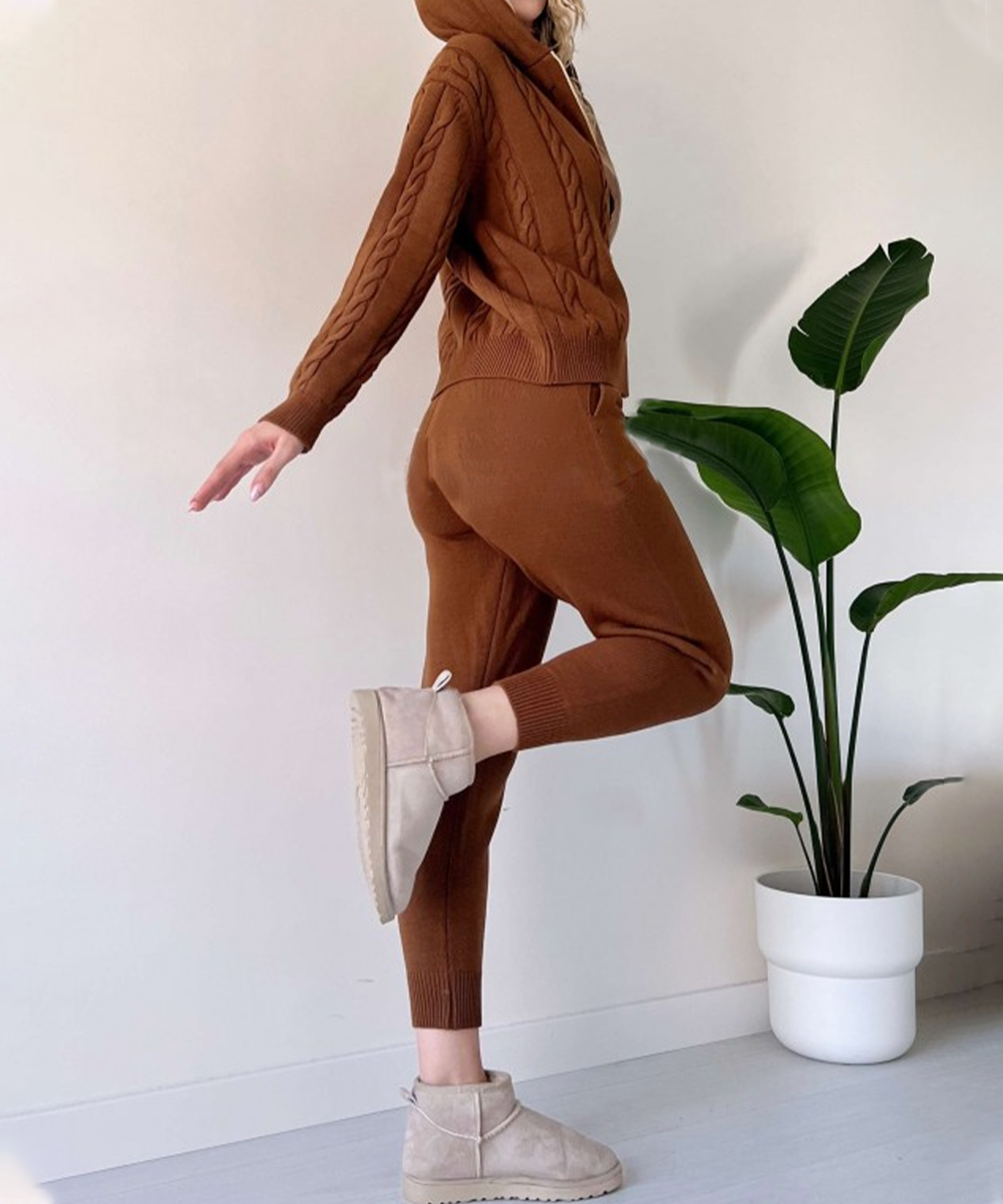 Casual two-piece jacquard sweater and cardigan