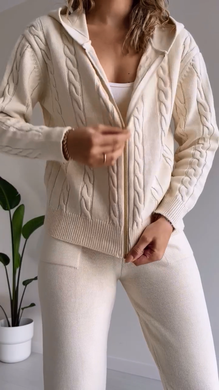 Casual two-piece jacquard sweater and cardigan