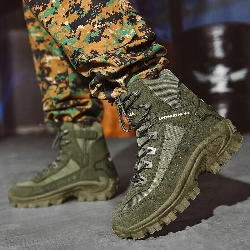 Waterproof, puncture-resistant military boots for outdoor use