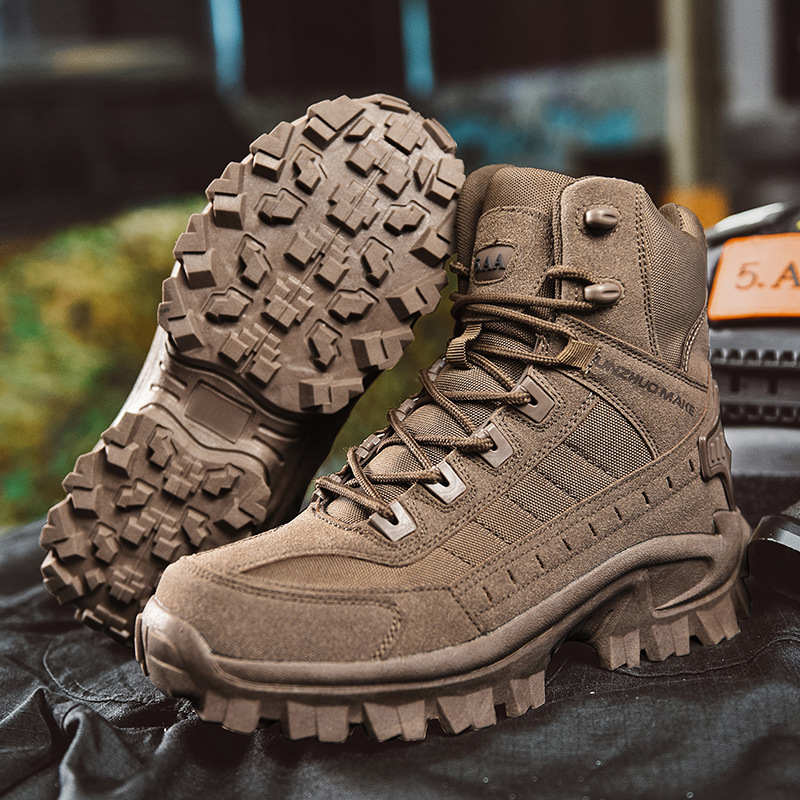 Waterproof, puncture-resistant military boots for outdoor use