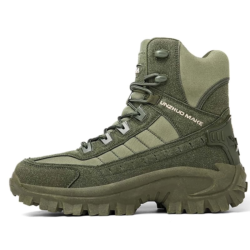 Waterproof, puncture-resistant military boots for outdoor use