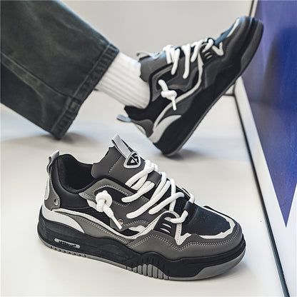 Geometric sporty sneakers - casual and trendy