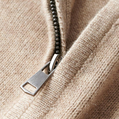 Comfortable men's sweater with zipper | Perfect for all seasons