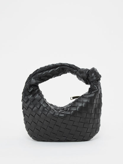 Casual Relaxed Style - Comfortable Everyday Wear - Perfect for Leisure and Relaxation