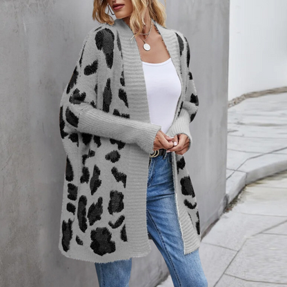 Orinthia - Fashionable women's cardigan with leopard print