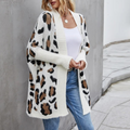 Orinthia - Fashionable women's cardigan with leopard print