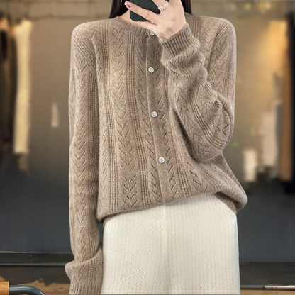 Freesia - Comfortable warm sweater for women
