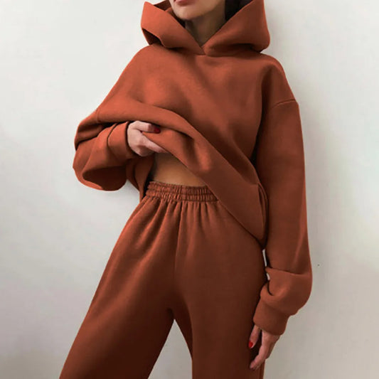 Casual vintage oversized tracksuit & jogging suit for women | Perfect for casual days
