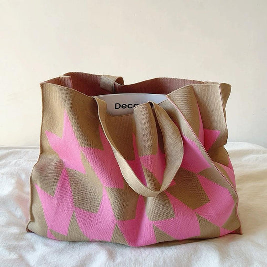 Stylish and Relaxed Bag - Versatile Tote - Durable Fabric - Perfect for Everyday Use