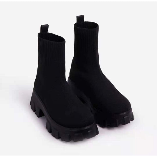 Zoraya | Boots with thick soles
